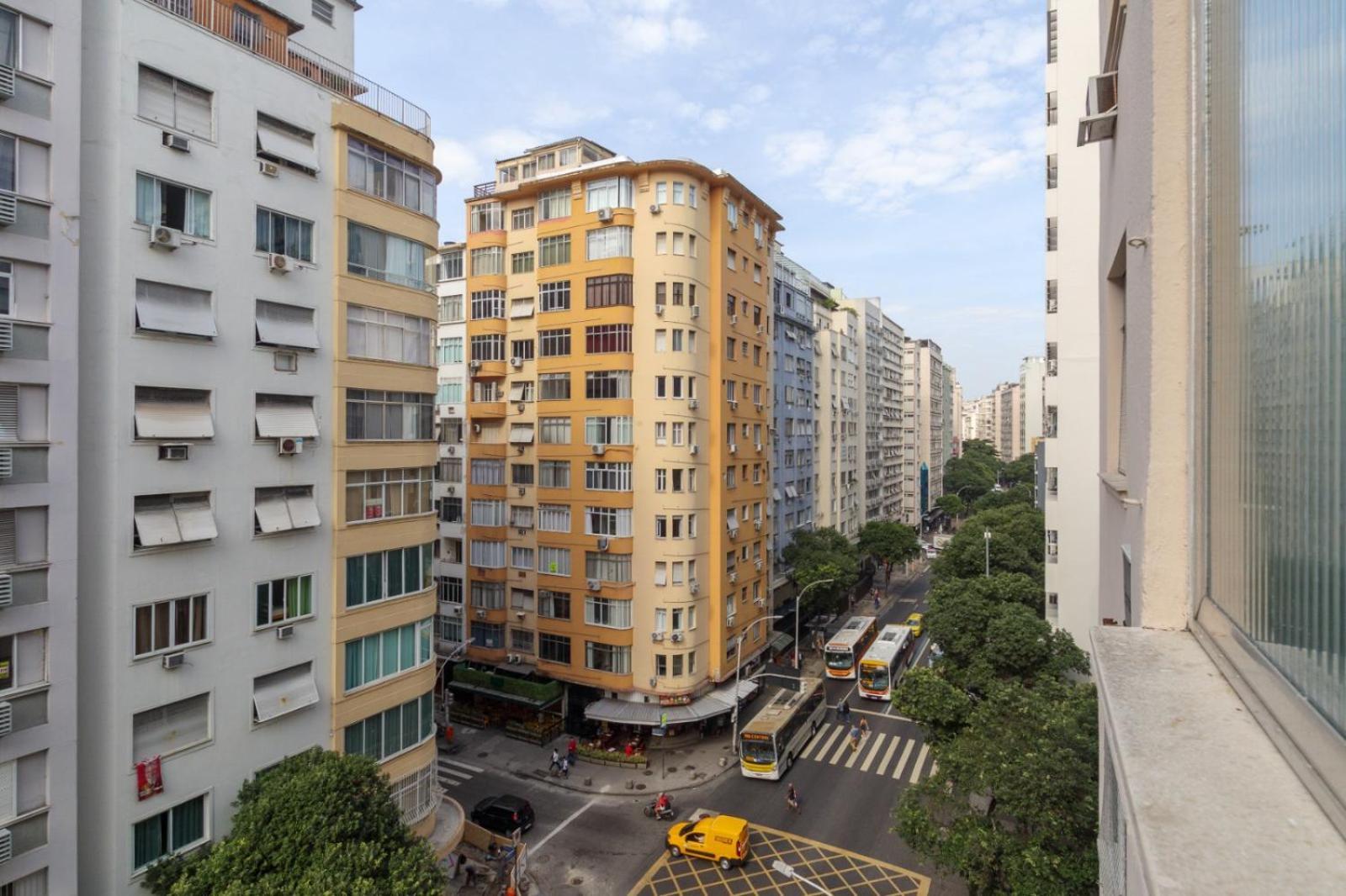 Apartamento Bom E Barato A 200 Metros Da - Av Copacabana 1032 Ap 705