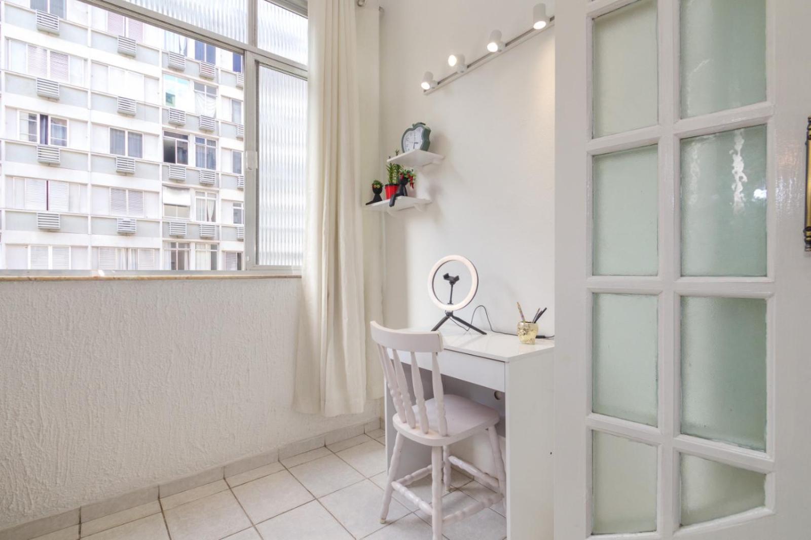 Lindo E Barato, Av Copacabana 1032 Apartamento *