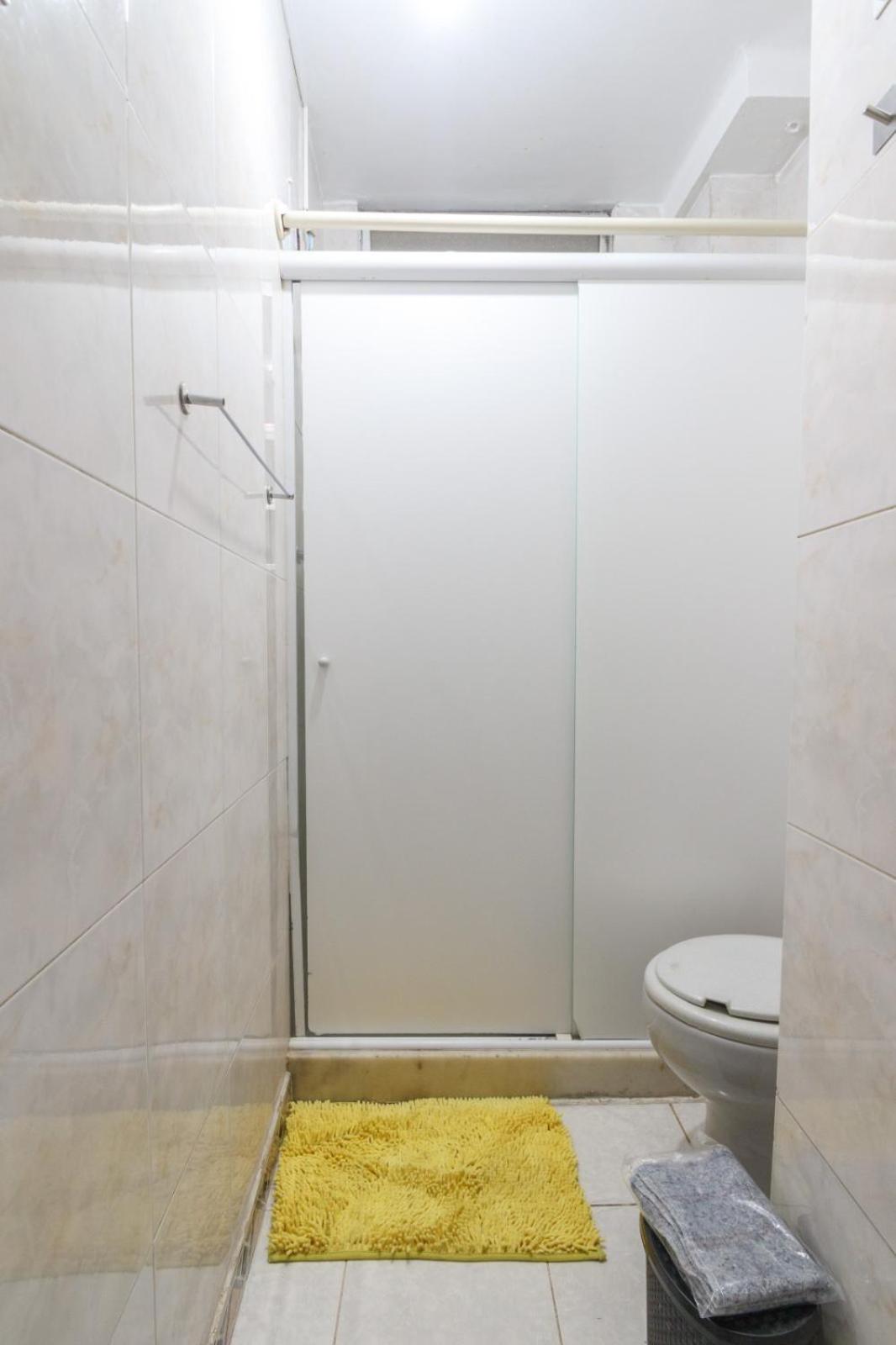 Apartamento Lindo E Barato, Av Copacabana 1032 *